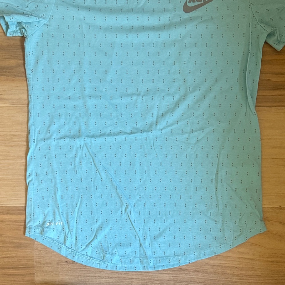 Nike RUN Logo Tee - Picture 3 of 7
